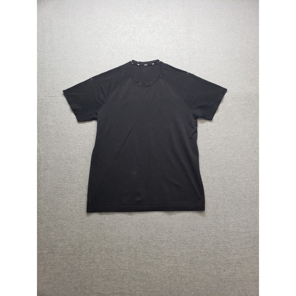 Rhone Men Athletic Shirt M Crew Neck Short Sleeve Pullover Logo‎ Activewear